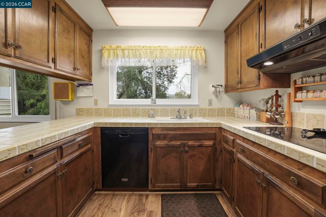 61 Banbridge Pl, Pleasant Hill, CA 94523