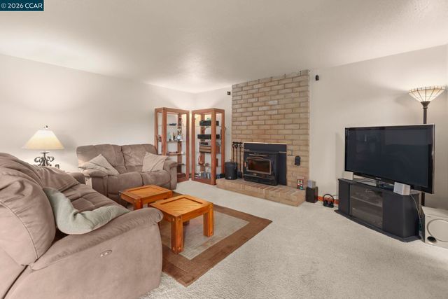 61 Banbridge Pl, Pleasant Hill, CA 94523