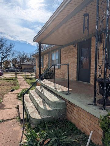 1701 SW 8th St, Lawton, OK 73501