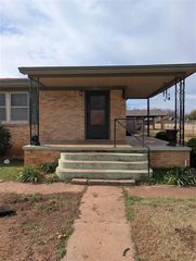 1701 SW 8th St, Lawton, OK 73501