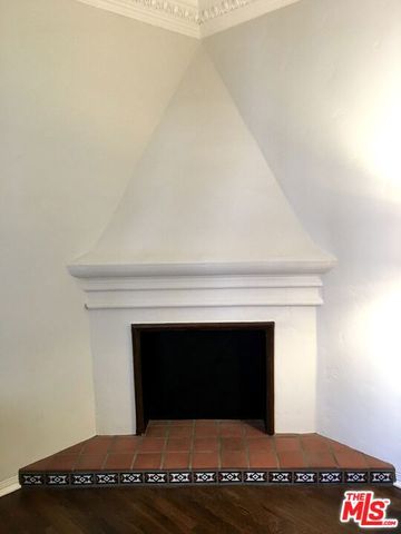 1330 N Harper Avenue 108, West Hollywood, CA 90046