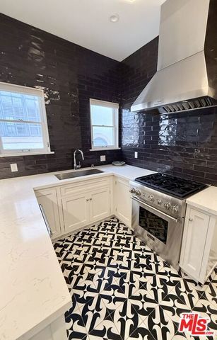 1330 N Harper Avenue 108, West Hollywood, CA 90046