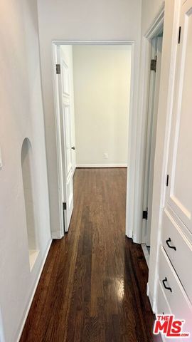1330 N Harper Avenue 108, West Hollywood, CA 90046