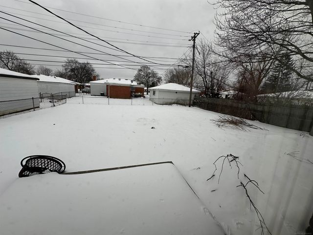 14148 14 Mile Road, Warren, MI 48088