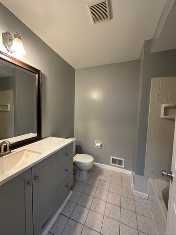 14148 14 Mile Road, Warren, MI 48088