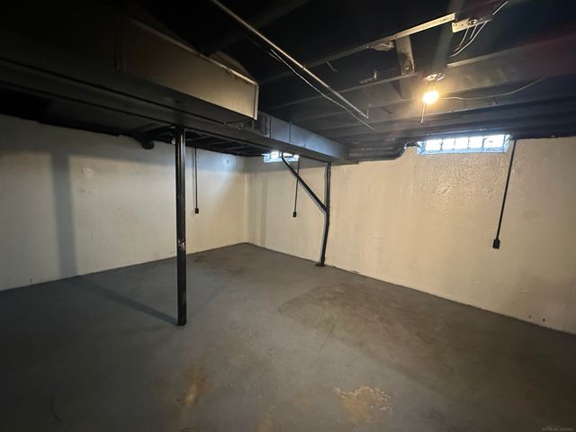 14148 14 Mile Road, Warren, MI 48088