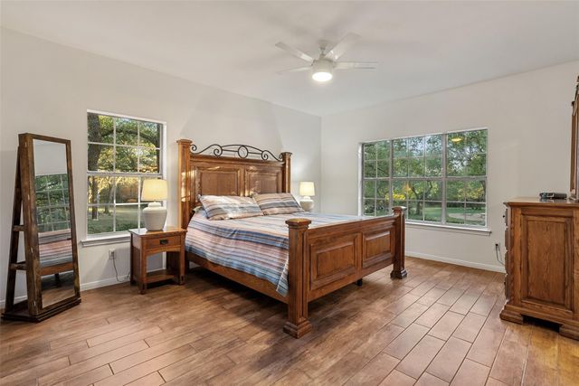 301 Crystal Meadows DR, Kyle, TX 78640