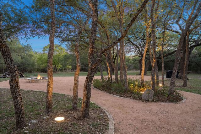 301 Crystal Meadows DR, Kyle, TX 78640