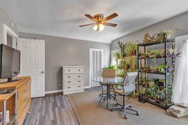 133 Crownhill Avenue, Amherst, OH 44001