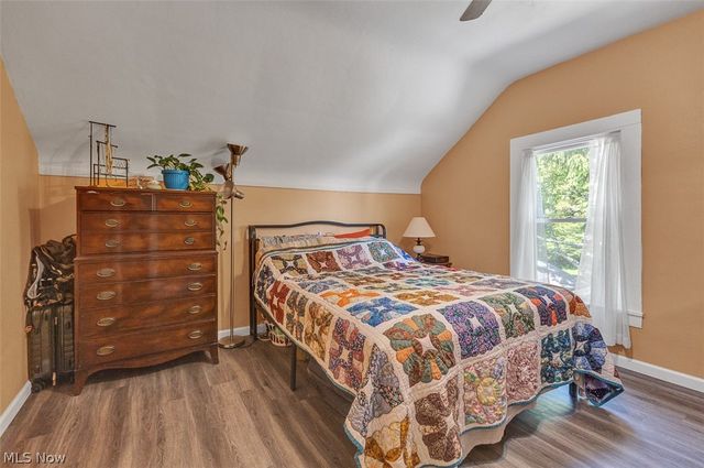 133 Crownhill Avenue, Amherst, OH 44001