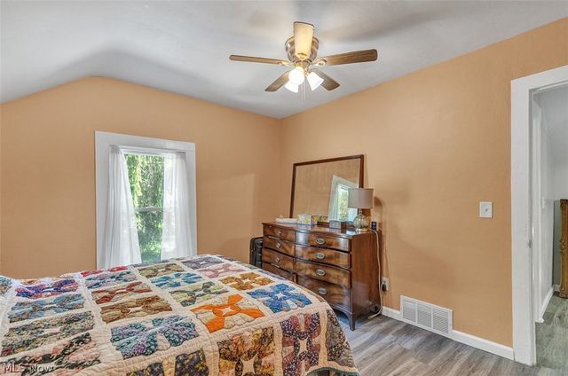 133 Crownhill Avenue, Amherst, OH 44001