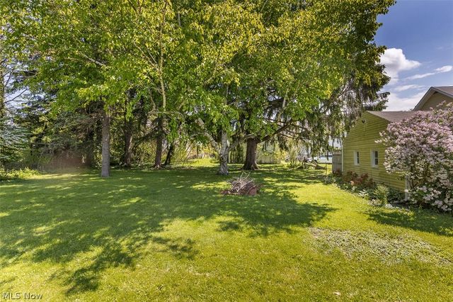 133 Crownhill Avenue, Amherst, OH 44001