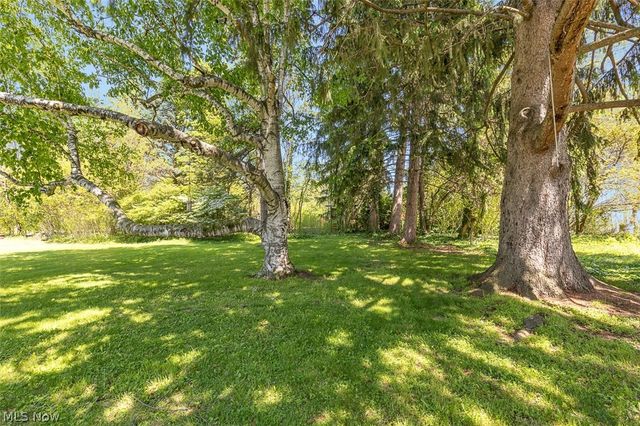 133 Crownhill Avenue, Amherst, OH 44001