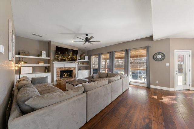 2305 Therrell Way, Mckinney, TX 75072