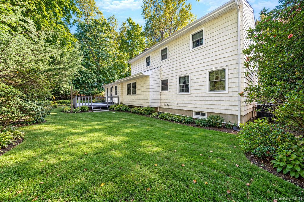 4 Middlesex Place, Northport, NY 11768 — photo 5