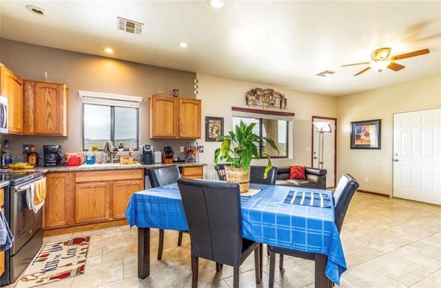 6604 E Huntington, Kingman, AZ 86401