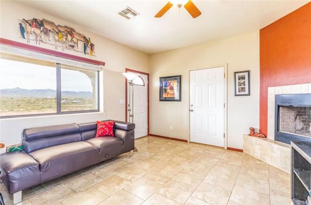 6604 E Huntington, Kingman, AZ 86401