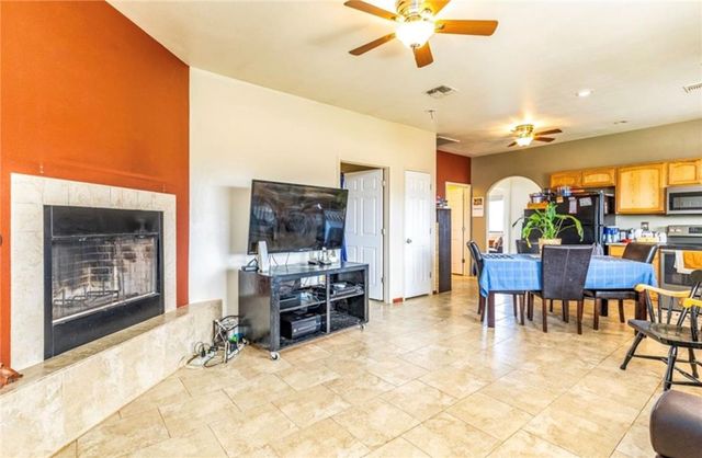 6604 E Huntington, Kingman, AZ 86401