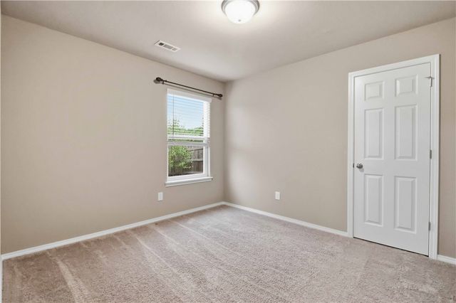 1256 S Splash Drive, Fayetteville, AR 72701