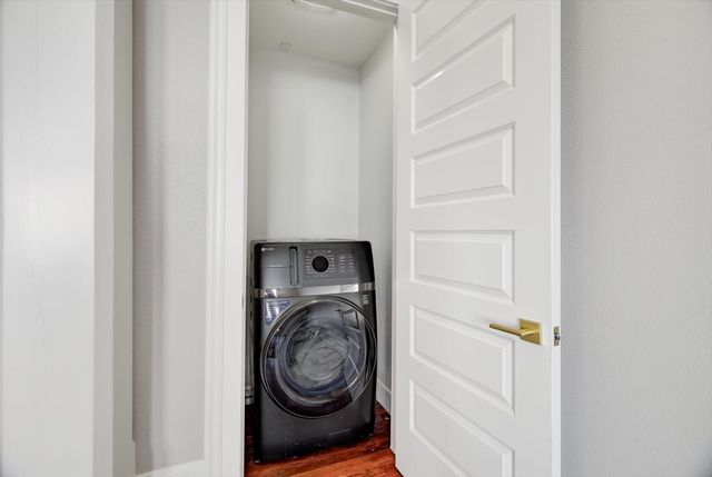 2206 Strand 203, Galveston, TX 77550