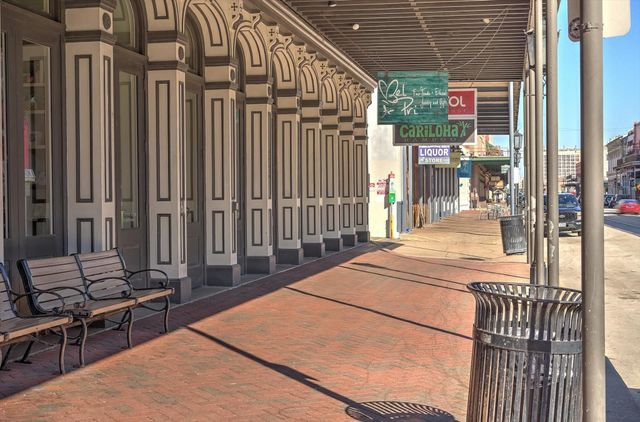 2206 Strand 203, Galveston, TX 77550