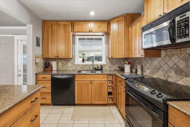 3520 South Drive, Fort Worth, TX 76109
