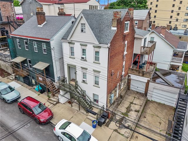 8 E Sycamore St, Mt Washington, PA 15211