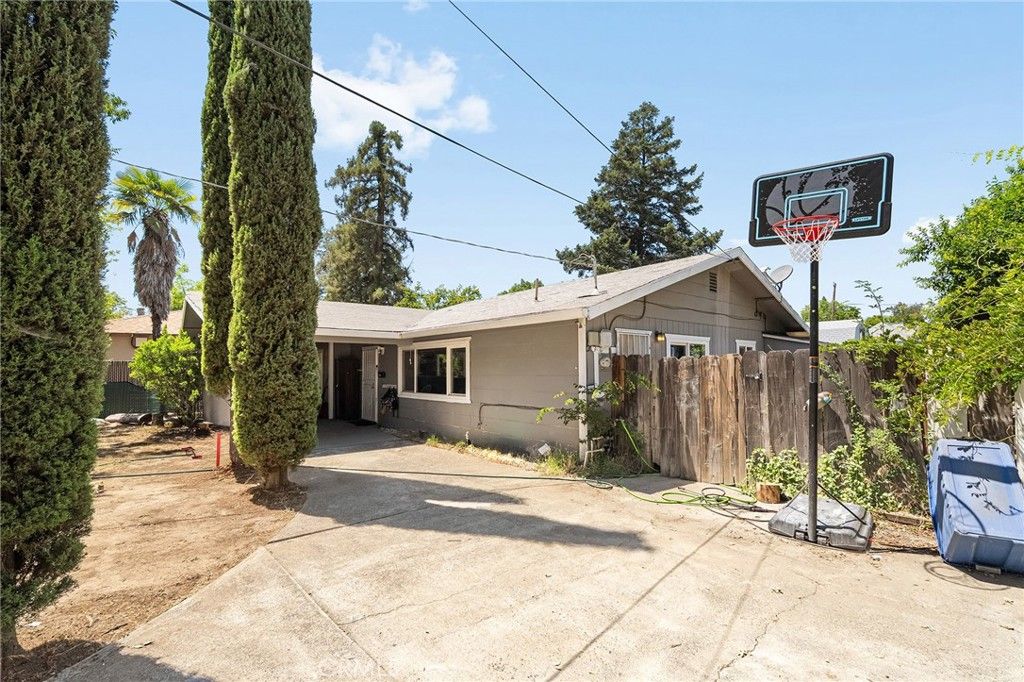 Image 2 of property listing at 960 High, Oroville, CA 95965