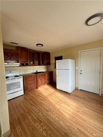 506 E Llano Grande Street, Weslaco, TX 78596