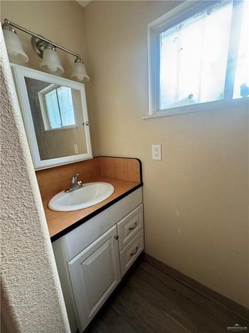 506 E Llano Grande Street, Weslaco, TX 78596