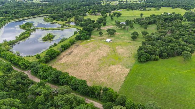 891 VZ County Road 3421, Wills Point, TX 75169