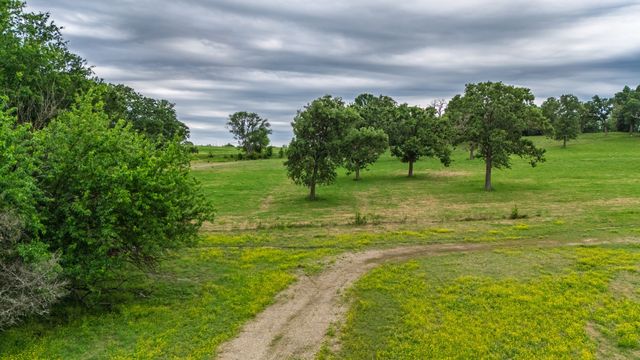 891 VZ County Road 3421, Wills Point, TX 75169