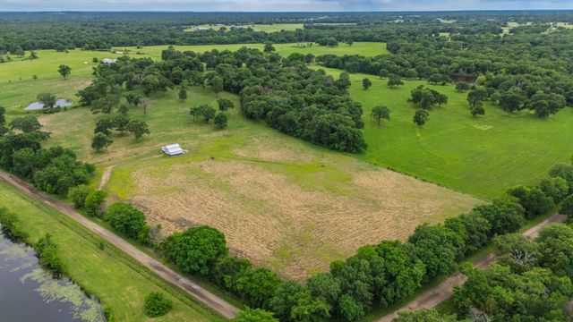 891 VZ County Road 3421, Wills Point, TX 75169
