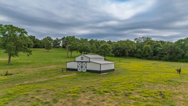 891 VZ County Road 3421, Wills Point, TX 75169