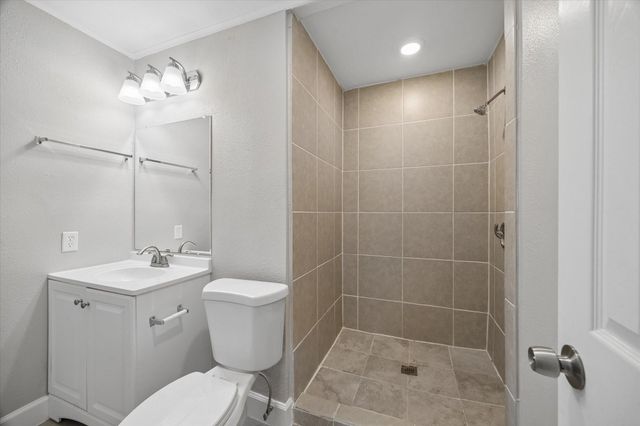 6702 Leedale Street, Houston, TX 77016