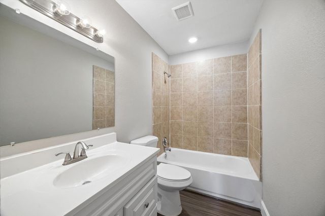 6702 Leedale Street, Houston, TX 77016