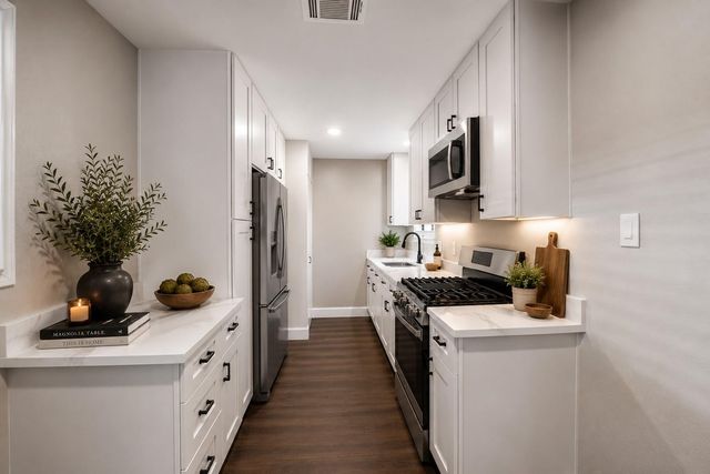 6702 Leedale Street, Houston, TX 77016