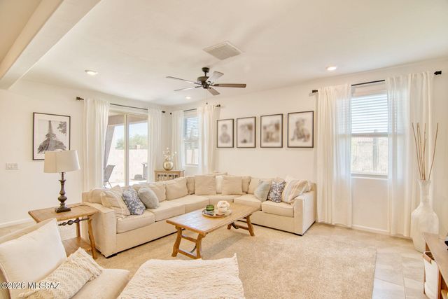 687 W Calle El Teclado, Sahuarita, AZ 85629