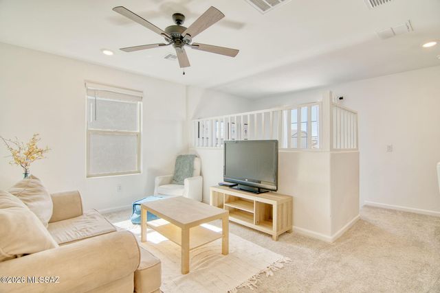 687 W Calle El Teclado, Sahuarita, AZ 85629