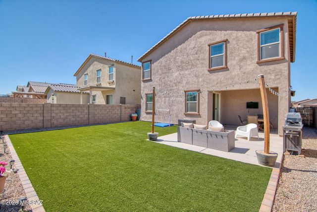 687 W Calle El Teclado, Sahuarita, AZ 85629