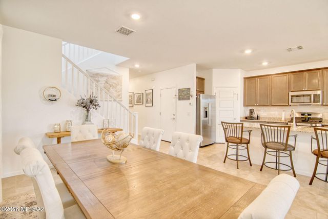 687 W Calle El Teclado, Sahuarita, AZ 85629