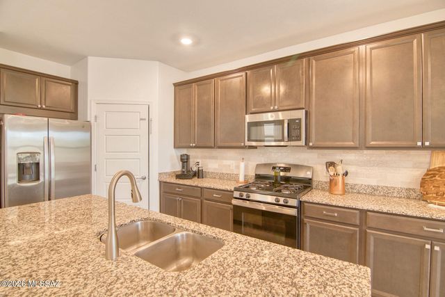 687 W Calle El Teclado, Sahuarita, AZ 85629