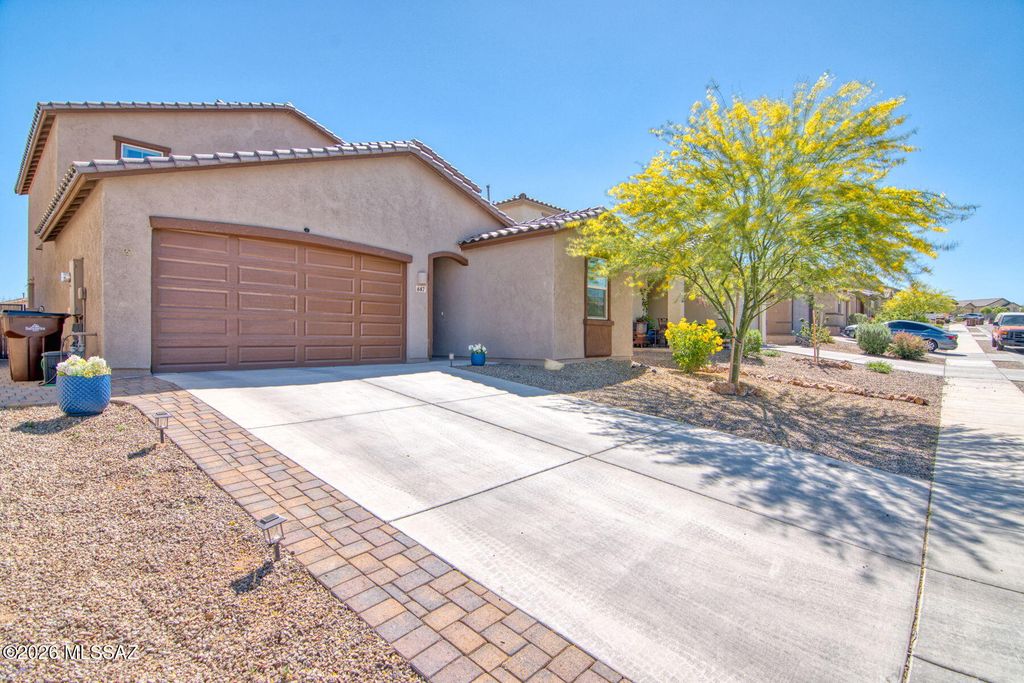 687 W Calle El Teclado, Sahuarita, AZ 85629