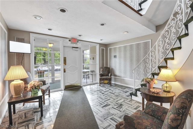 22701 Center Ridge Road 212, Rocky River, OH 44116