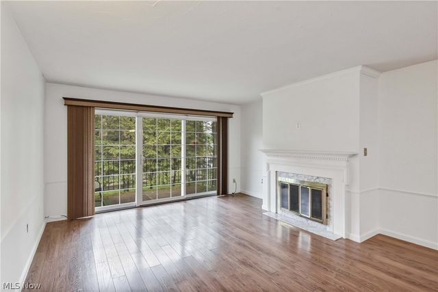 22701 Center Ridge Road 212, Rocky River, OH 44116