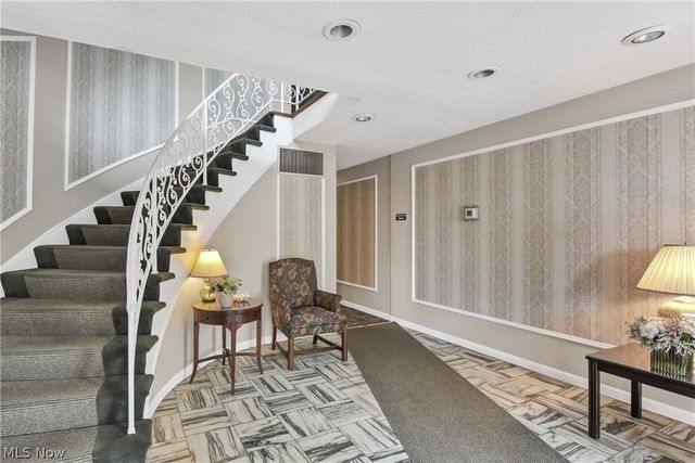 22701 Center Ridge Road 212, Rocky River, OH 44116
