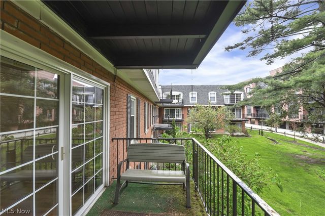 22701 Center Ridge Road 212, Rocky River, OH 44116