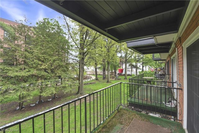 22701 Center Ridge Road 212, Rocky River, OH 44116