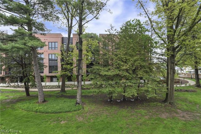 22701 Center Ridge Road 212, Rocky River, OH 44116