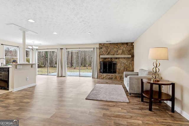 541 Covered Bridge Trail, Fayetteville, GA 30214